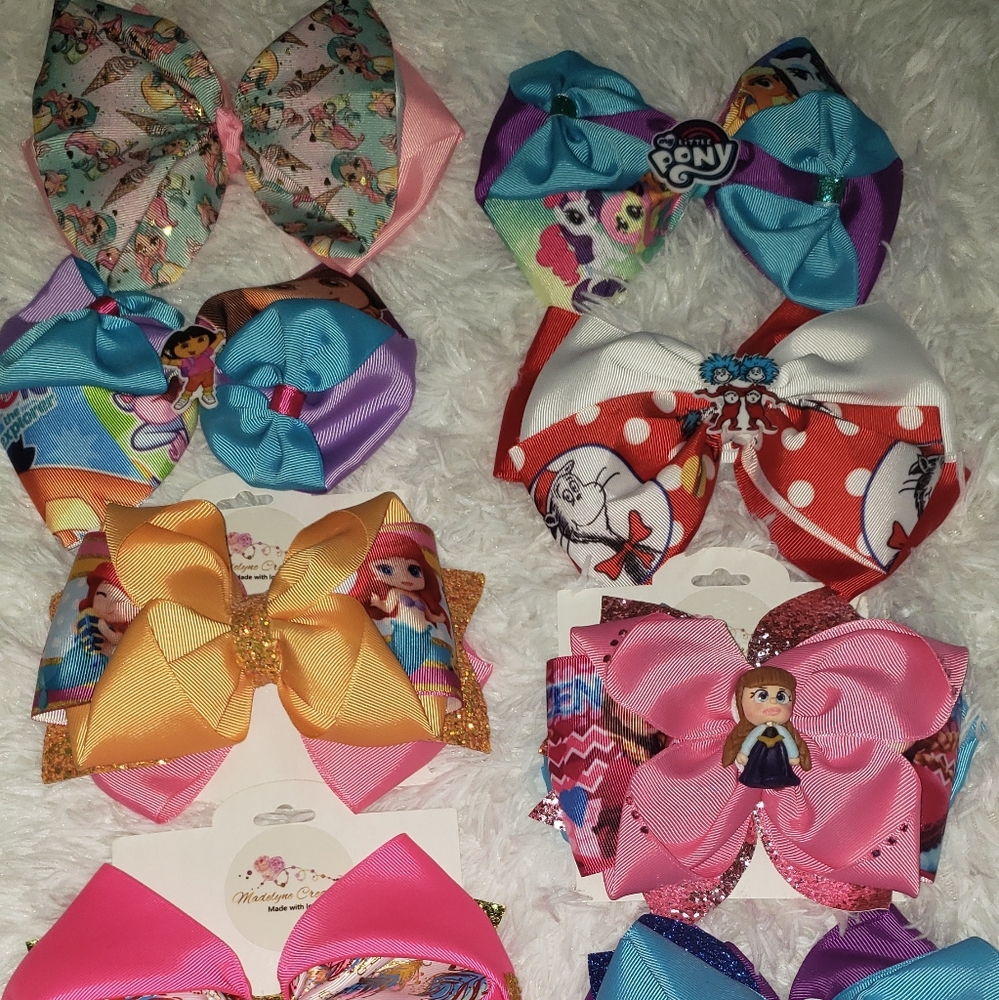 Girl hair bows lot